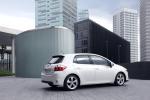 Toyota Auris HSD 2010 года
